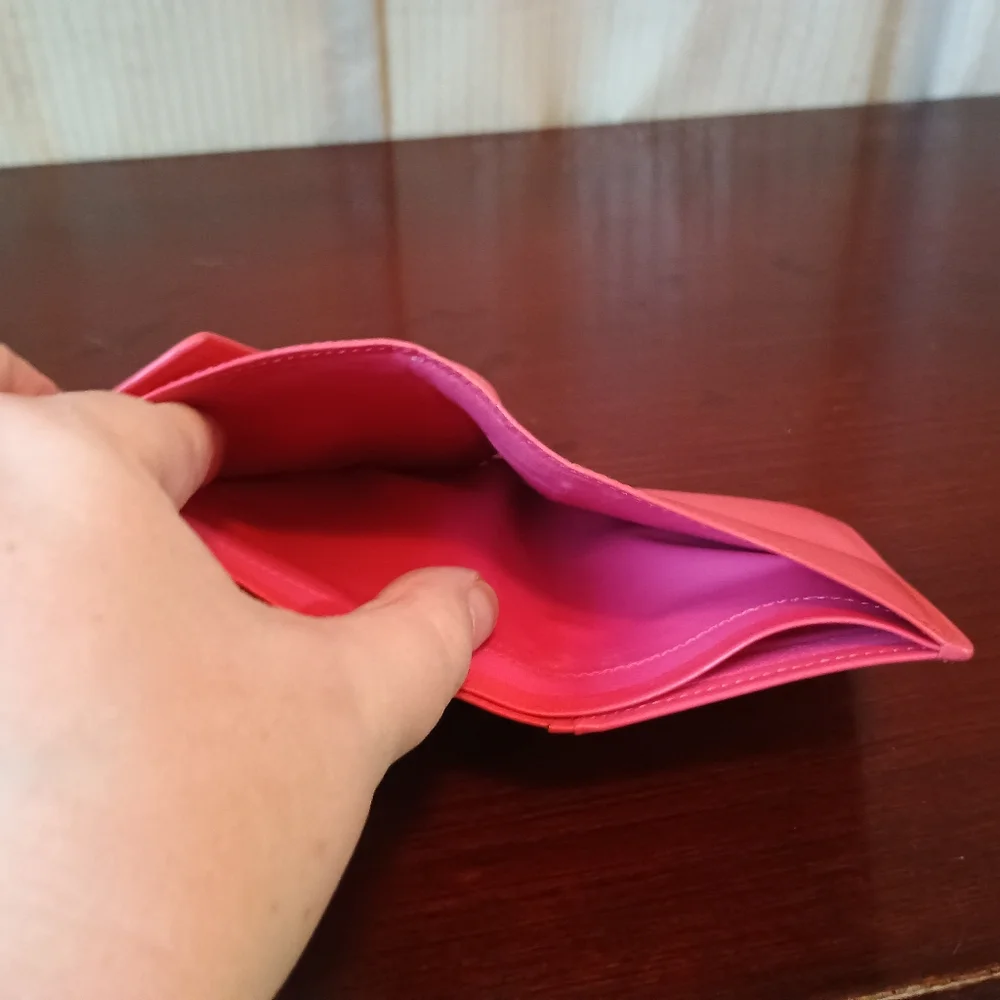 YSL Patent Leather Kisslock Coin Pouch Wallet - Picture 4 of 5